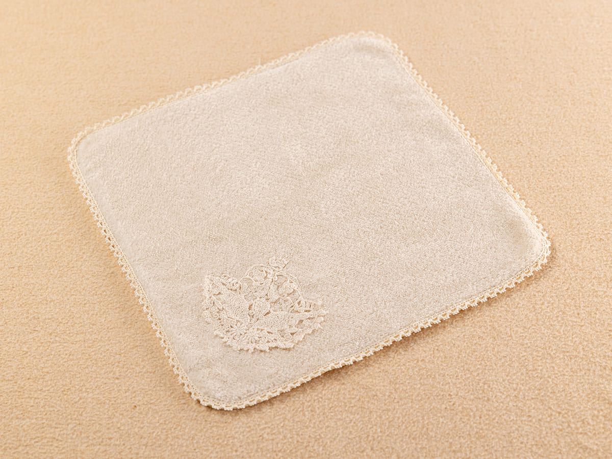 タオルハンカチ/ハートレース・エンジェルフェザーレース – My